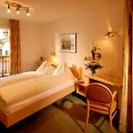 Park-hotel Saas- Fee 3* Saas-Fee